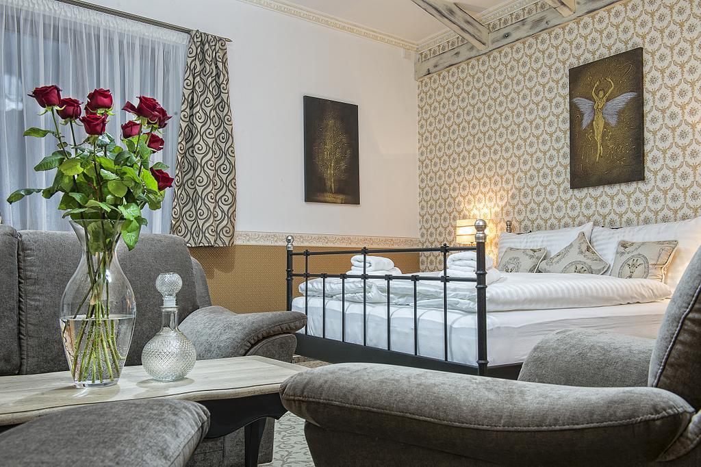 Hotel Pod Branou Бардіїв Номер фото
