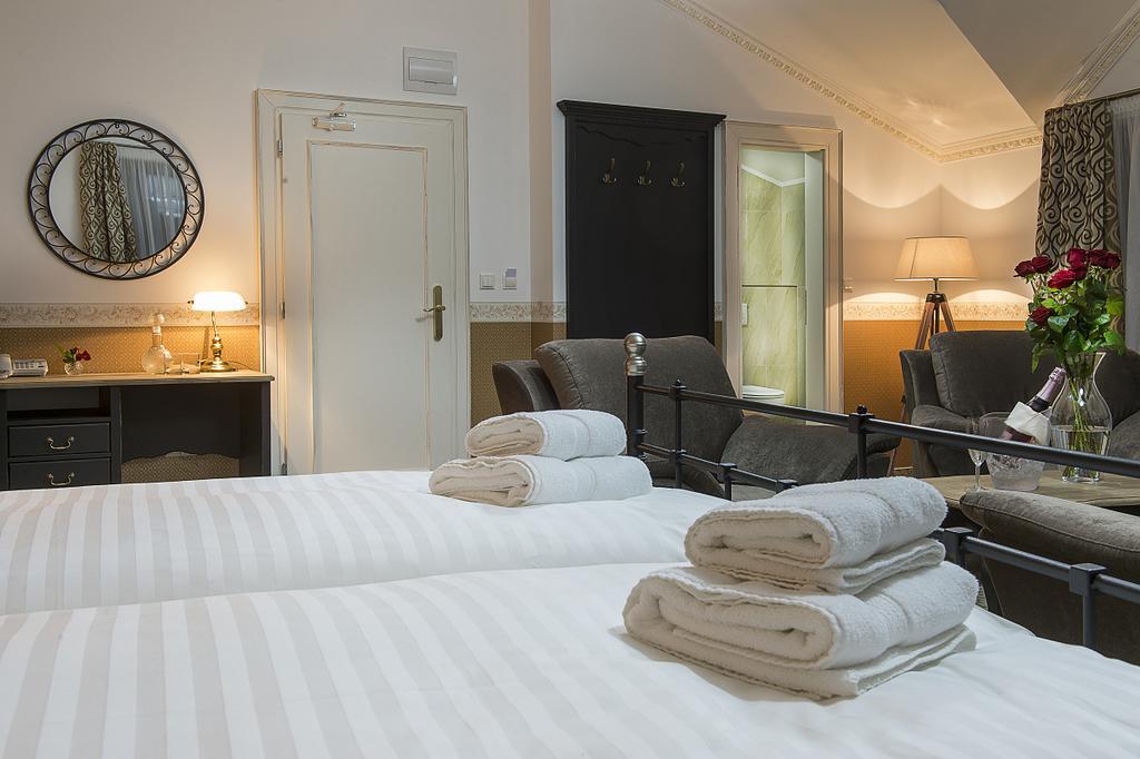 Hotel Pod Branou Бардіїв Номер фото