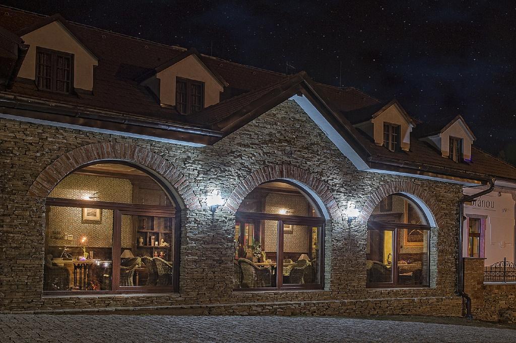 Hotel Pod Branou Бардіїв Екстер'єр фото